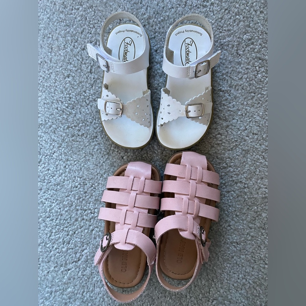 2 Pairs! Toddler girl size 7 sandals. old navy & footmates